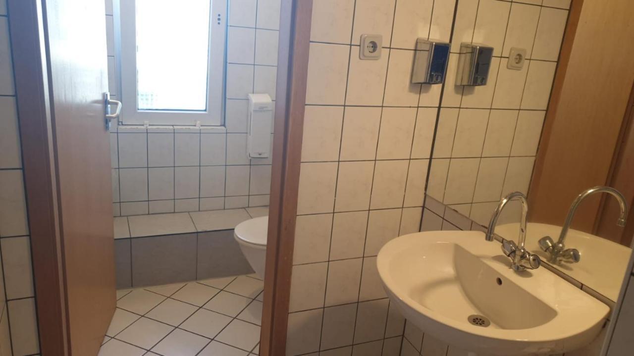 Isas Hostel Berlin Eksteriør billede