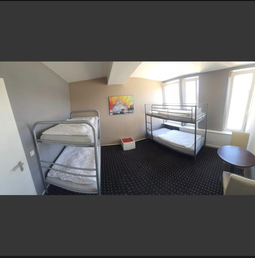 Isas Hostel Berlin Eksteriør billede