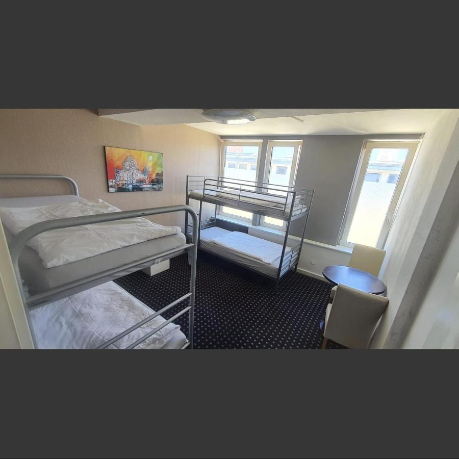 Isas Hostel Berlin Eksteriør billede